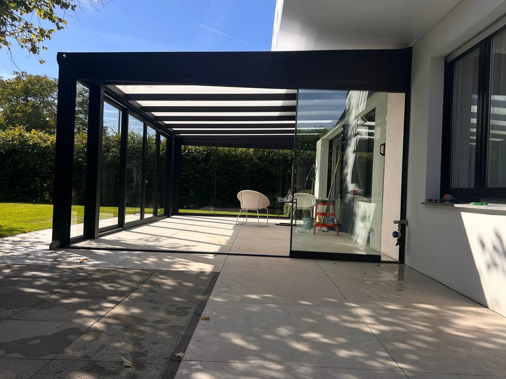 Freistehende Glas-Veranda